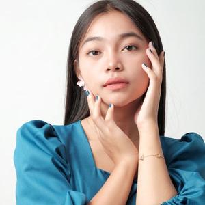 秦明凝